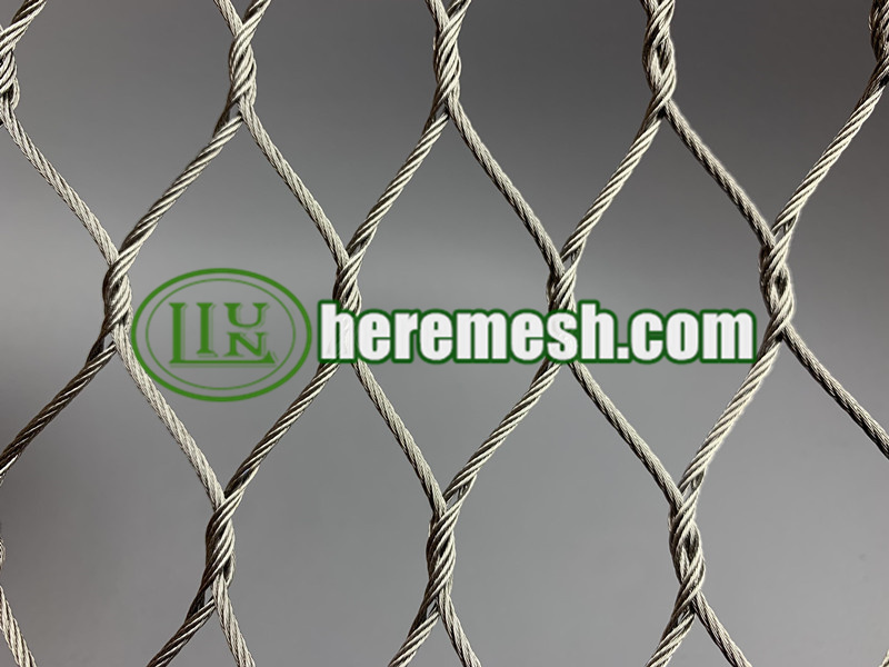 zoo animal enclosure mesh